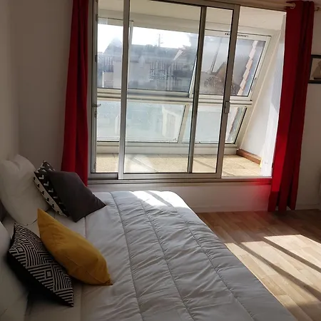 Front De Appartement *