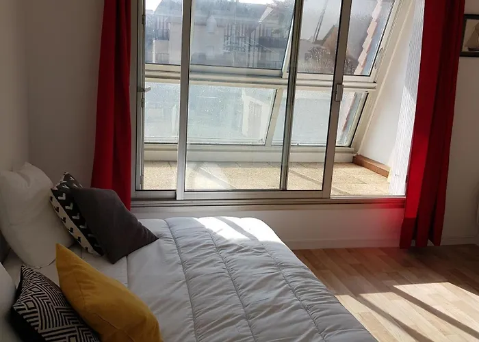 Front De Appartement *