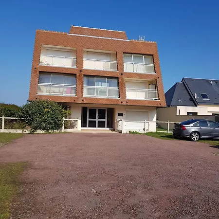 Front De Apartman Ouistreham